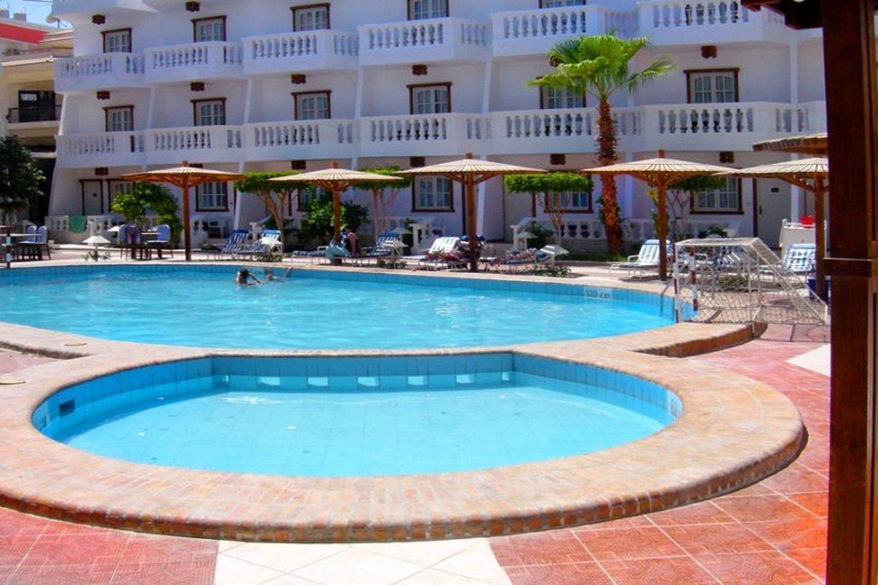 Zak Royal Wings Hurghada